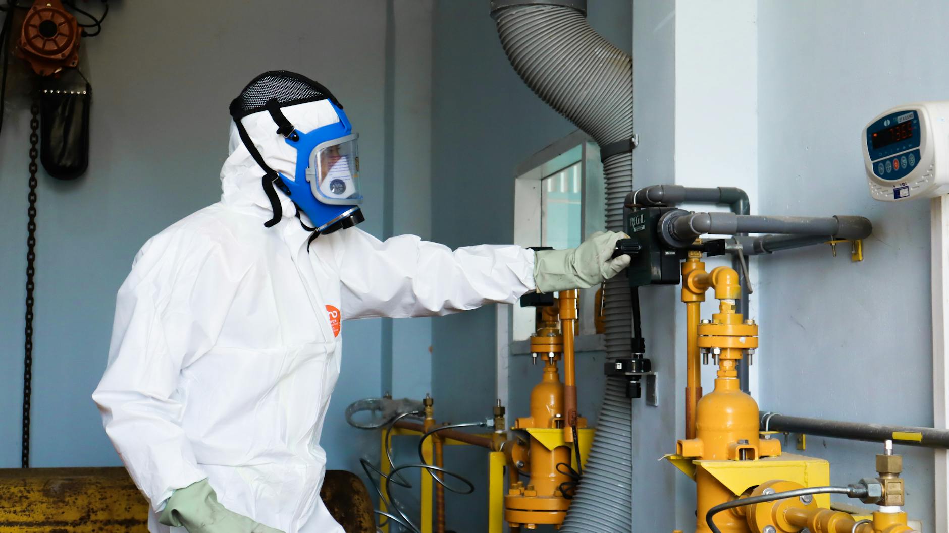 氧弹燃烧—离子色谱法测试工程塑料制品中氟、氯、溴